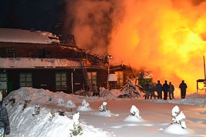 Incendiu Scoala Comandau ianuarie 2017 foto ISU Covasna - 03
