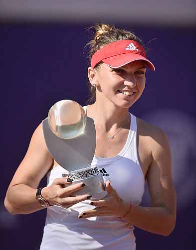 Simona Halep-trofeu BRD iulie 2016