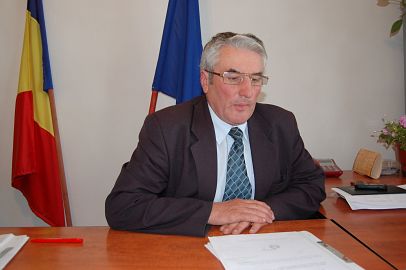 Primarul Vasile Maxim